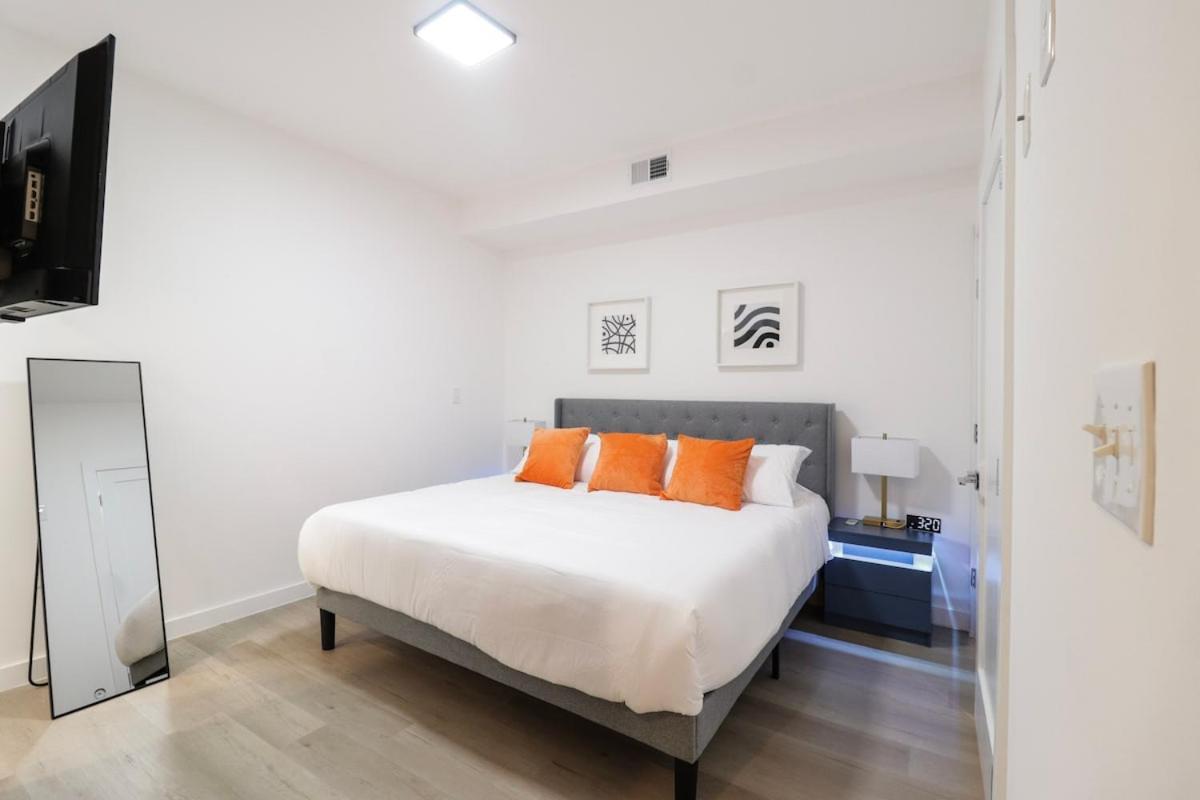 Unit 1 Stylish With King Bed And Sofa Bed